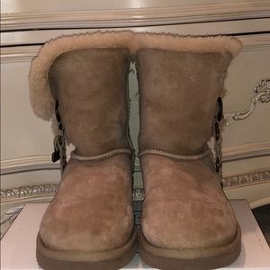 Cream Colored Charm Uggs